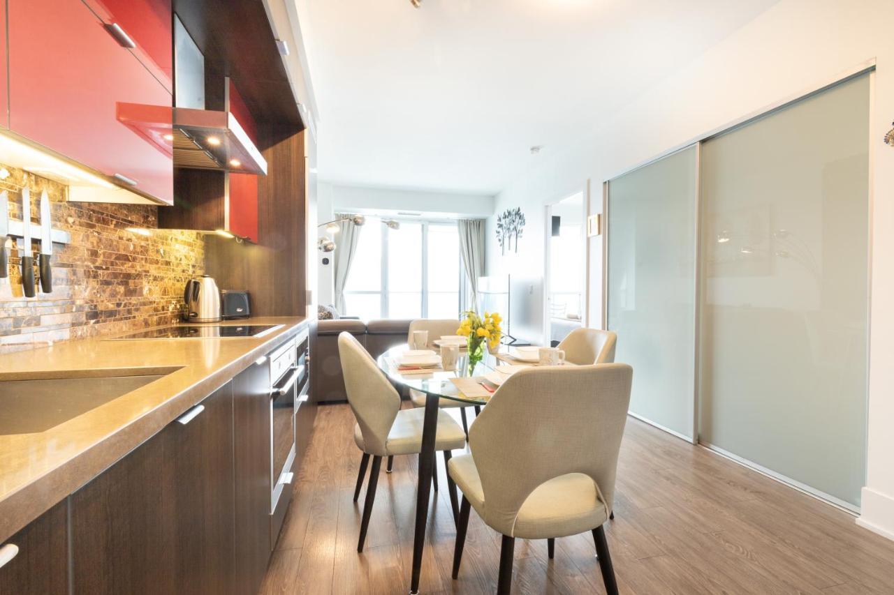 Bright Condo In The Heart Of Toronto Exterior foto